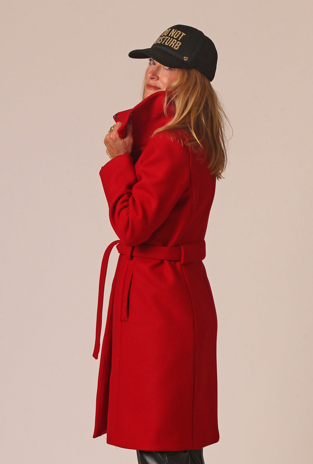 ARCHITECTS COAT · crimson