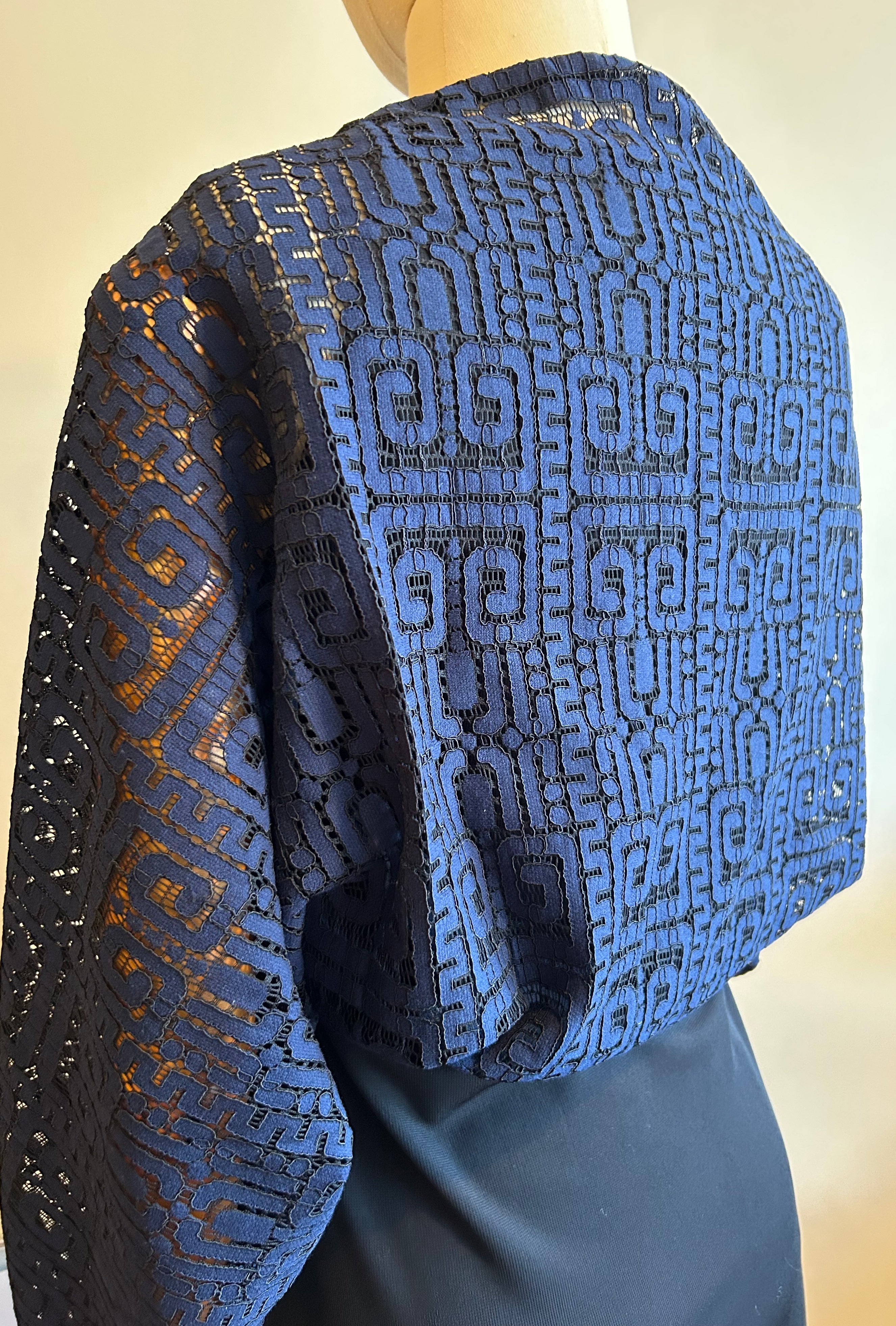 BLOUSON SHRUG · spiral squares lace