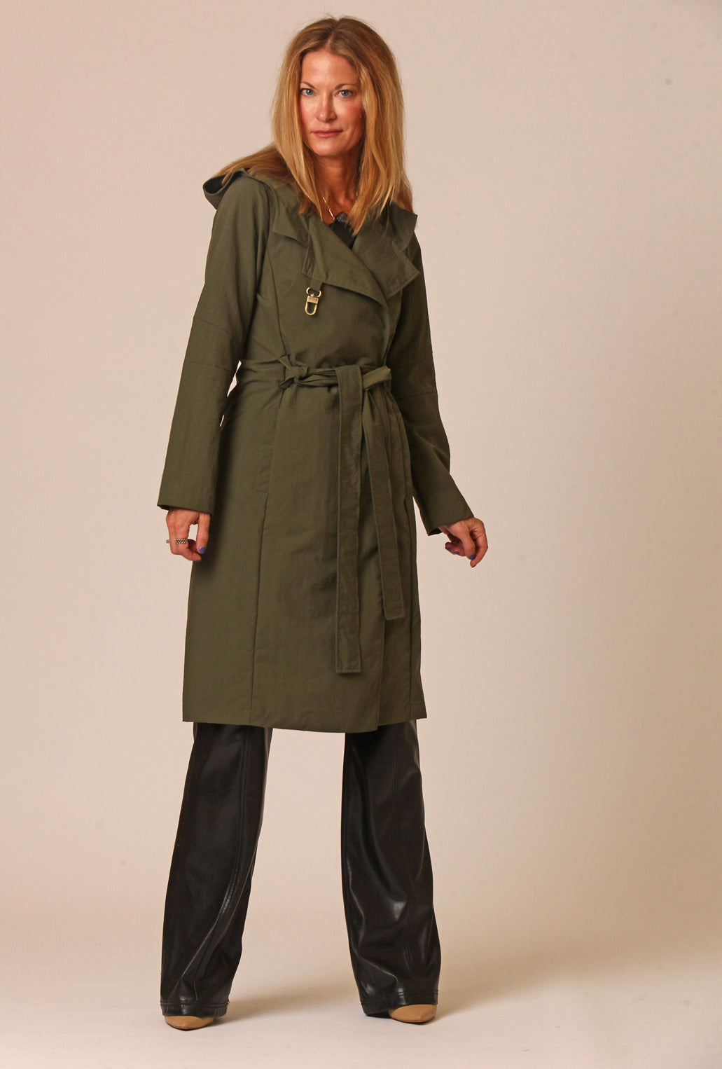 ARCH RAINCOAT · moss