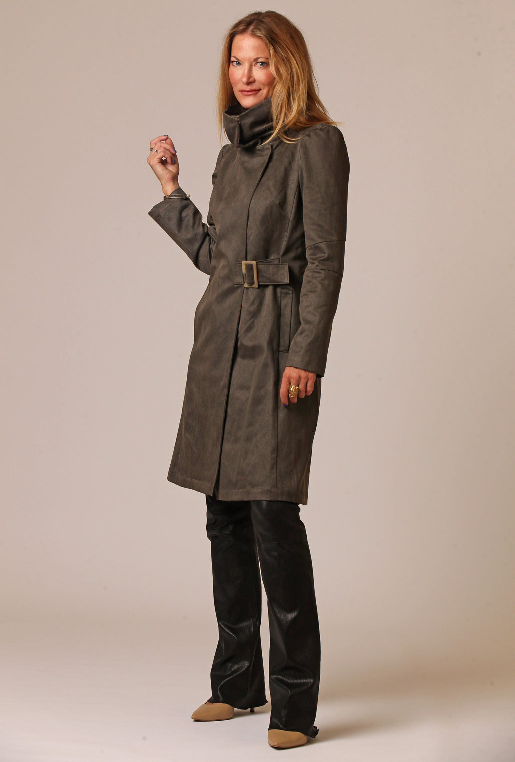 HYBRID ARCH COAT · denim