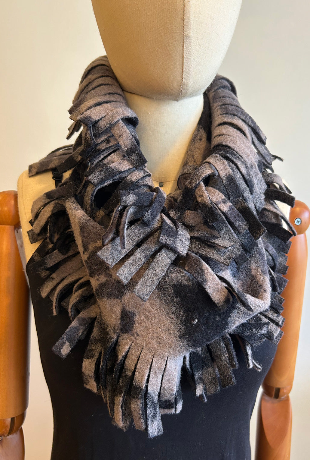 POMP SCARF · ink blot