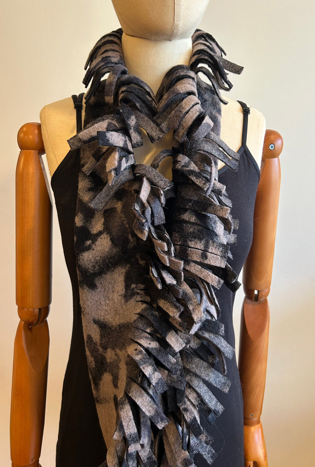 POMP SCARF · ink blot