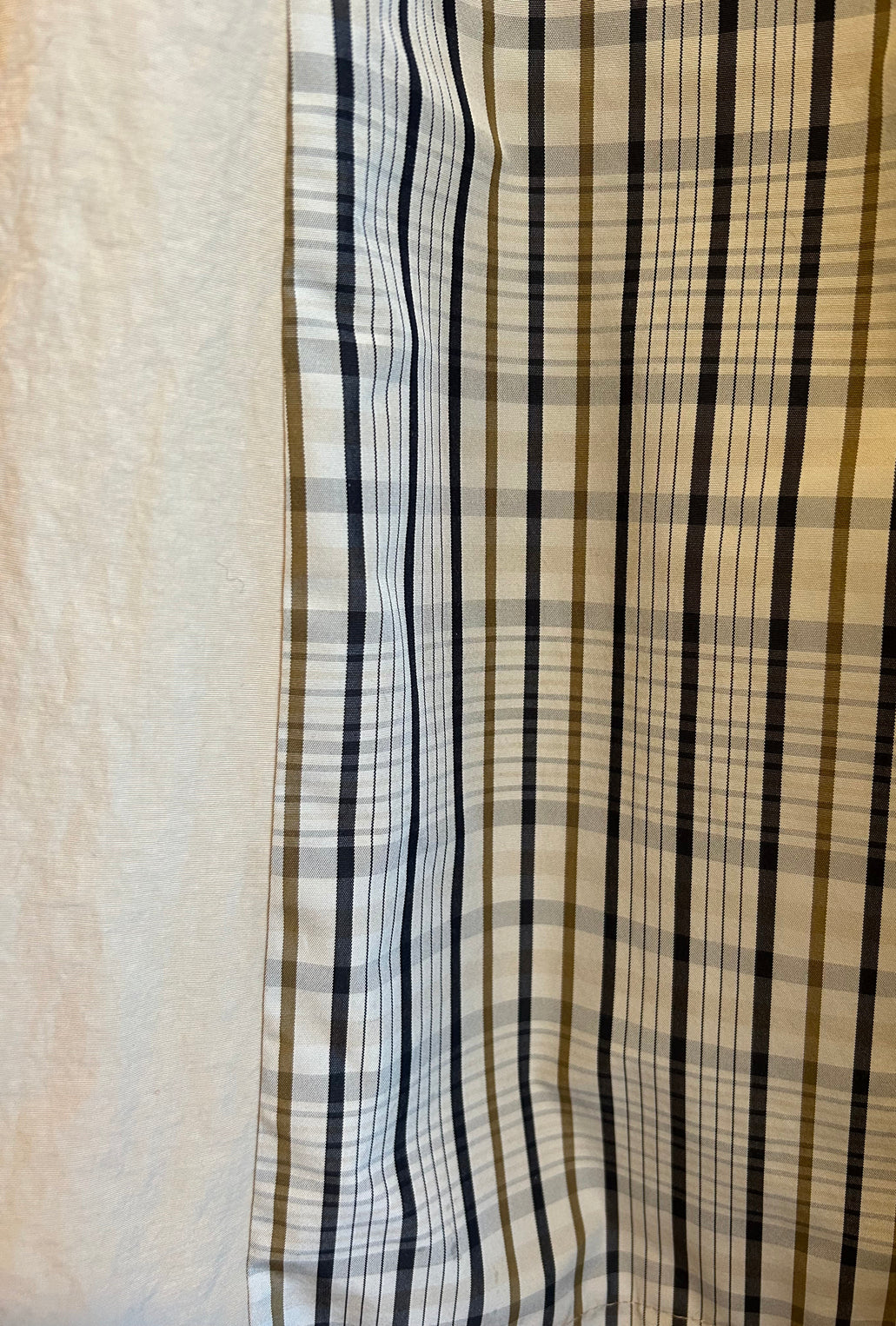 HOODED COACH RAINCOAT · quartz plaid