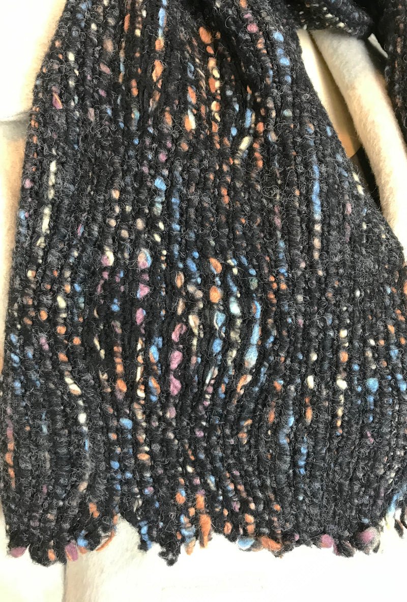 gray knit yarn scarf
